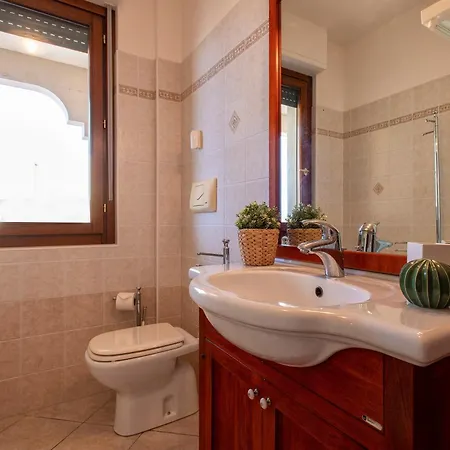 شقة Sea View With Balcony!